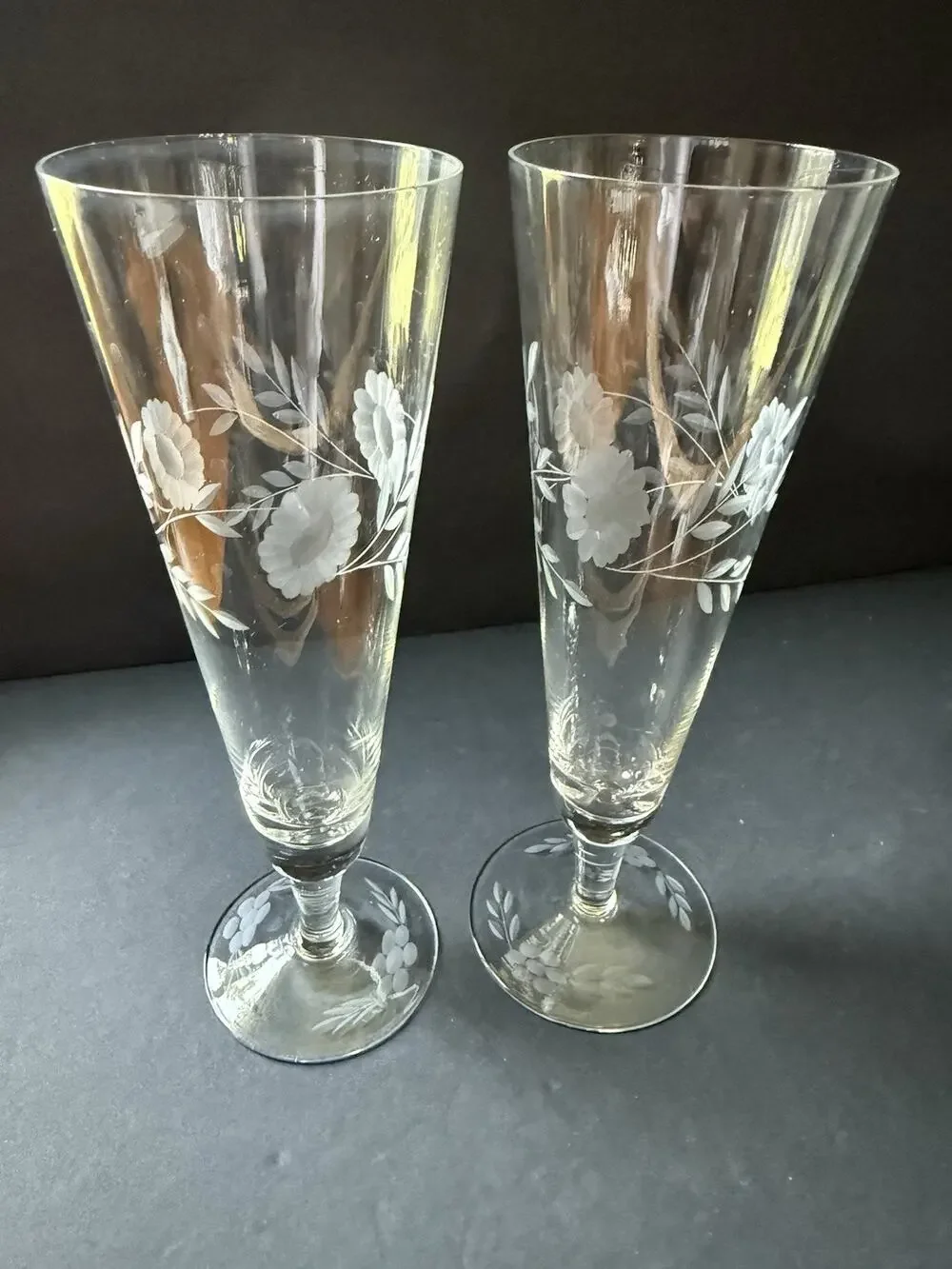 Vintage Etched Crystal Pilsner Glasses Champagne Barware Set (2) Flower Design